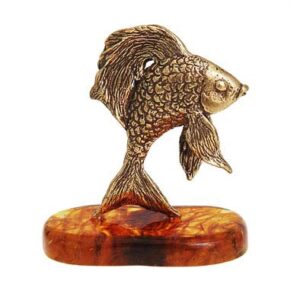 Фигурка «Рыбка», камень янтарь, 49 мм