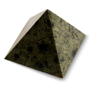 Пирамида, камень змеевик, 50 мм