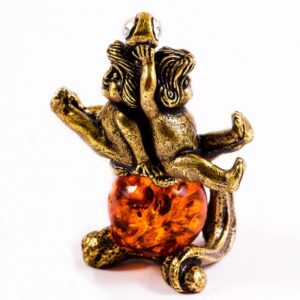 Памятный подарок Фигурка “Знак зодиака – Близнецы”, камень Янтарь, литье бронза