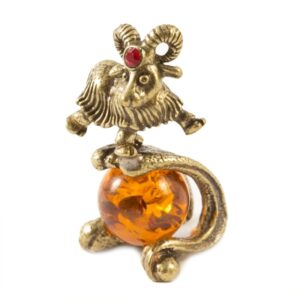 Оригинальный подарок Фигурка “Знак зодиака – Козерог” Драгоценный камень янтарь Литье бронза