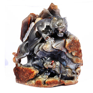 Скульптура «Тигрята», камни агат, халцедон, 35,5 см