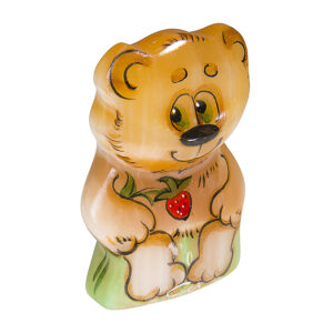Фигурка из камня “Медведь с земляникой” Драгоценный камень селенит