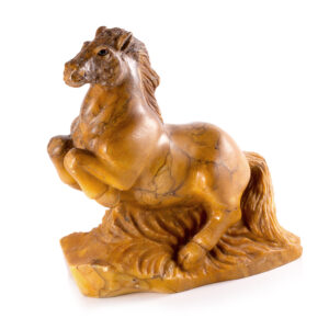 Авторская работа Фигура «Конь на дыбах» Драгоценный камень ангидрид