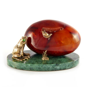 Фигурка «Лягушка с улиткой», камень карнеол, 59 мм