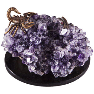 Подарок для скорпиона Композиция из камня  “Скорпион со стрекозой” Драгоценный аметист Литье бронза