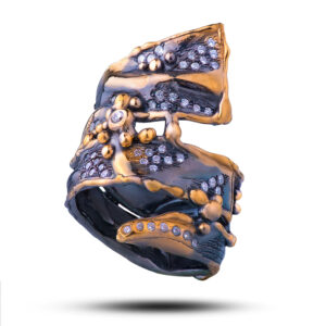 Кольцо серебряное «Змейка», камень фианит, размер 18