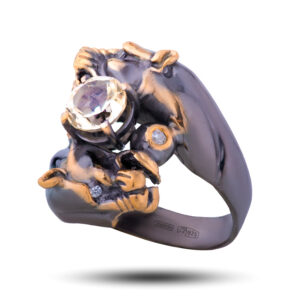 Кольцо из серебра с камнями цитрин и фианиты «Пантера»