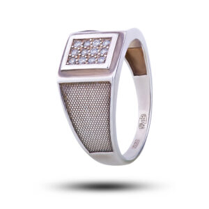 Серебряное мужское кольцо с камнем фианит