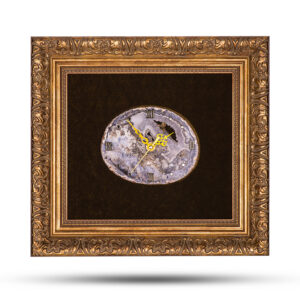 Часы из натурального камня “Пчела”