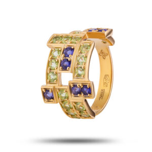 Эксклюзивное кольцо “Ника”, бренд “Denisov & Gems”, камни иолит, перидот