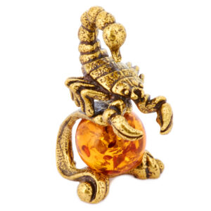 Оригинальный подарок Фигурка из камня “Скорпион” Драгоценный камень янтарь Литье бронза