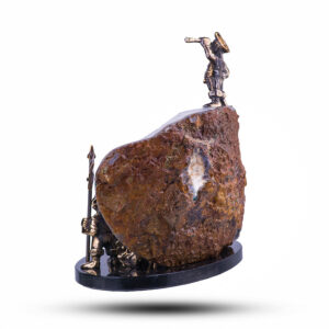 Фигурка «Пираты» из камня аметист, основание празиолит