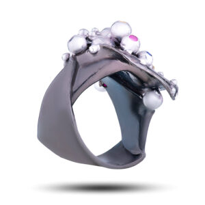 Кольцо серебряное «Пена», камни изумруд, рубин, размер 16,5