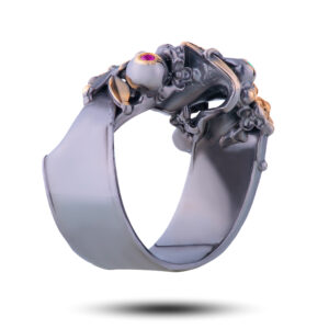 Кольцо серебряное «Олива», камни изумруд, рубин, сапфир, размер 18