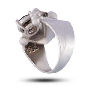 Кольцо серебряное, камни раухтопаз, шпинель, фианит, размер 18