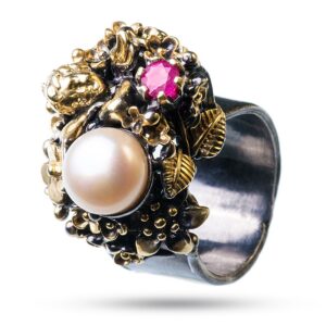 Эксклюзивное кольцо “Ангел в цветах”, бренд “Vida Maestro” жемчуг и рубин