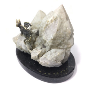 Статуэтка из камней кварц, долерит, Арт. КЛ-2093