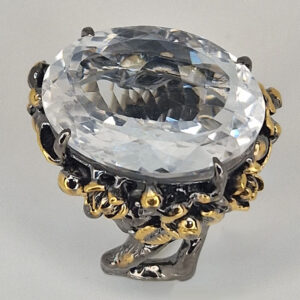 Кольцо из камня горный хрусталь, серебро, размер 18, Арт. 01010308-3
