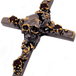 Подвеска из серебра с драгоценными камнями гранатом «Крест и Череп»